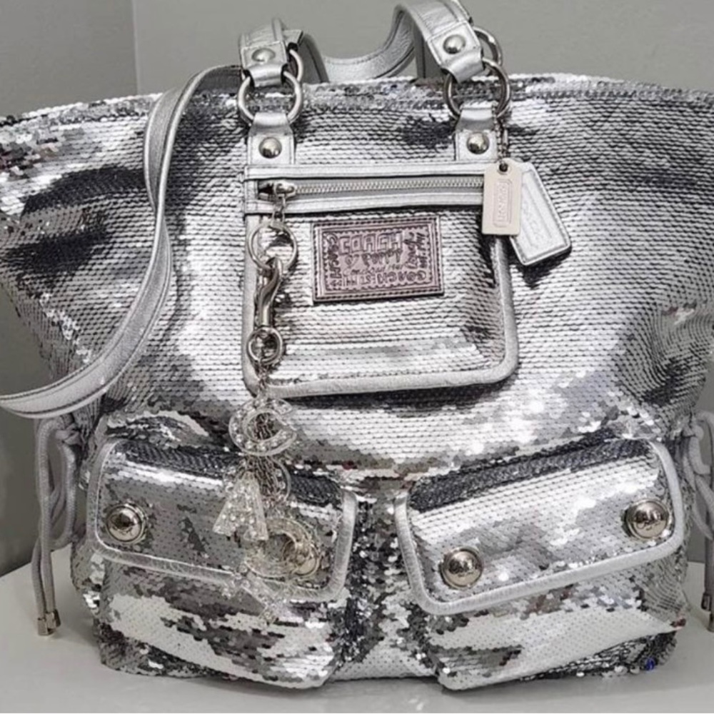 Coach Poppy Spotlight Sequin XL